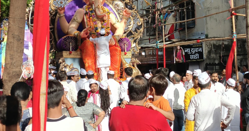 Ganesh Chaturthi in Mumbai: Experiencing Lalbaugcha Raja